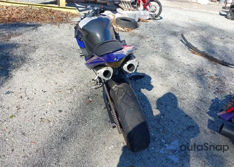 2005 Yamaha Yzf R1 z USA, uszkodzony, nr VIN NOVEHICLE